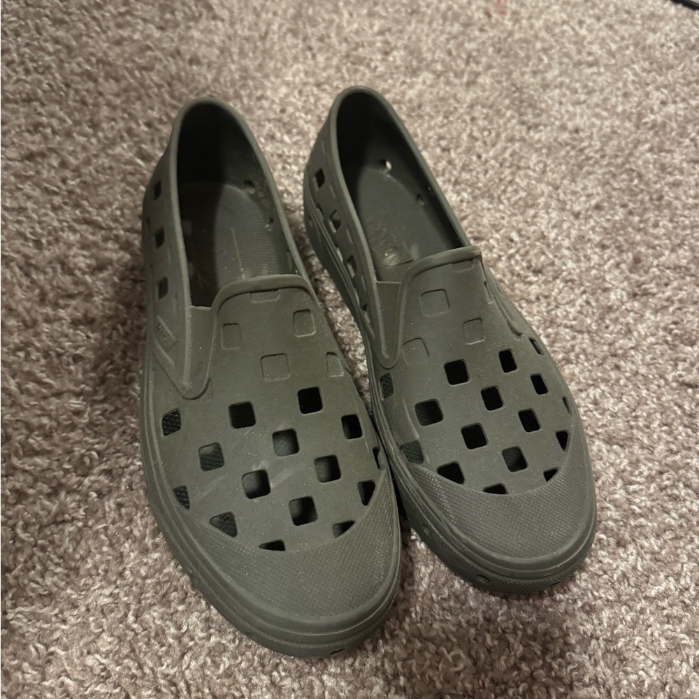 Vans Treks